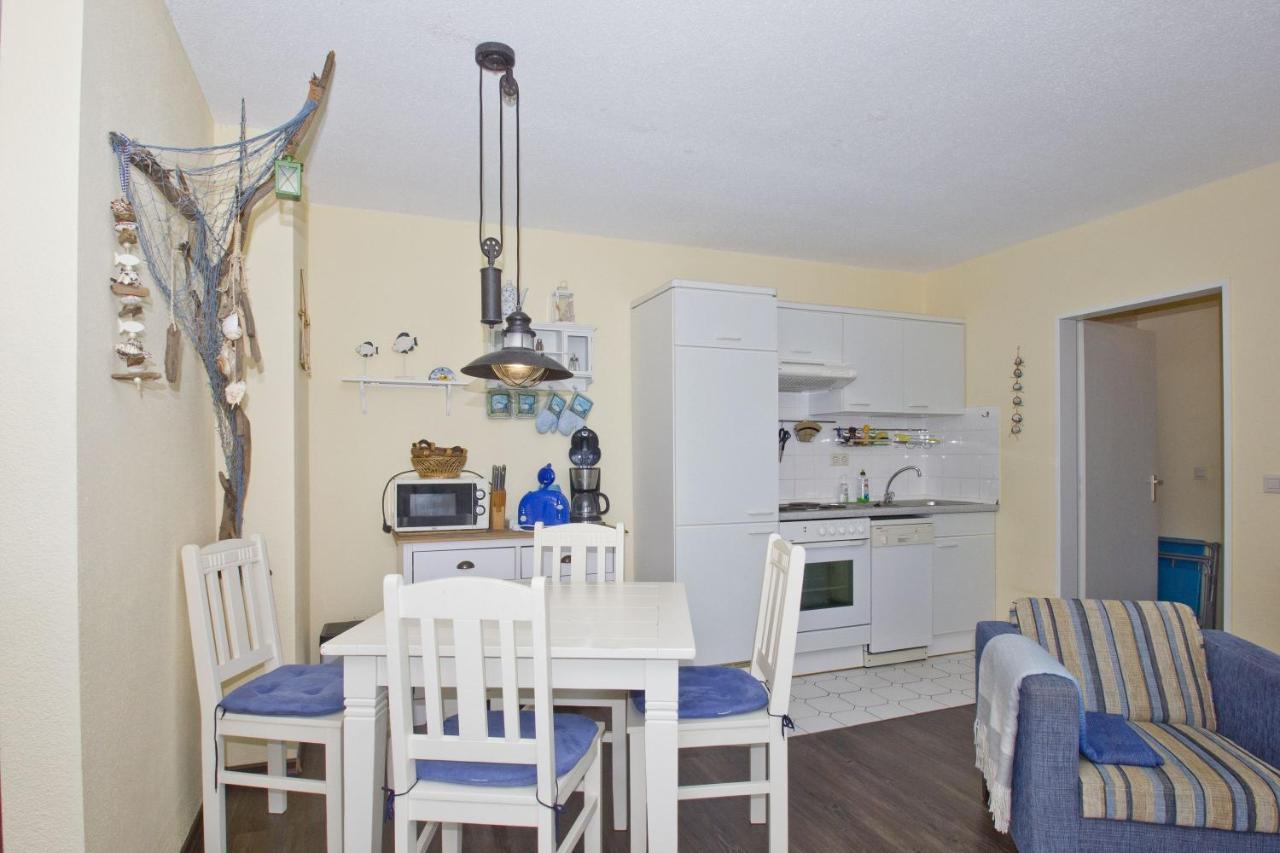 Strandnahe 2-Raum-Ferienwohnung Mit Balkon - Strandhaus Moenchgut Fewo 10 Lobbe Esterno foto